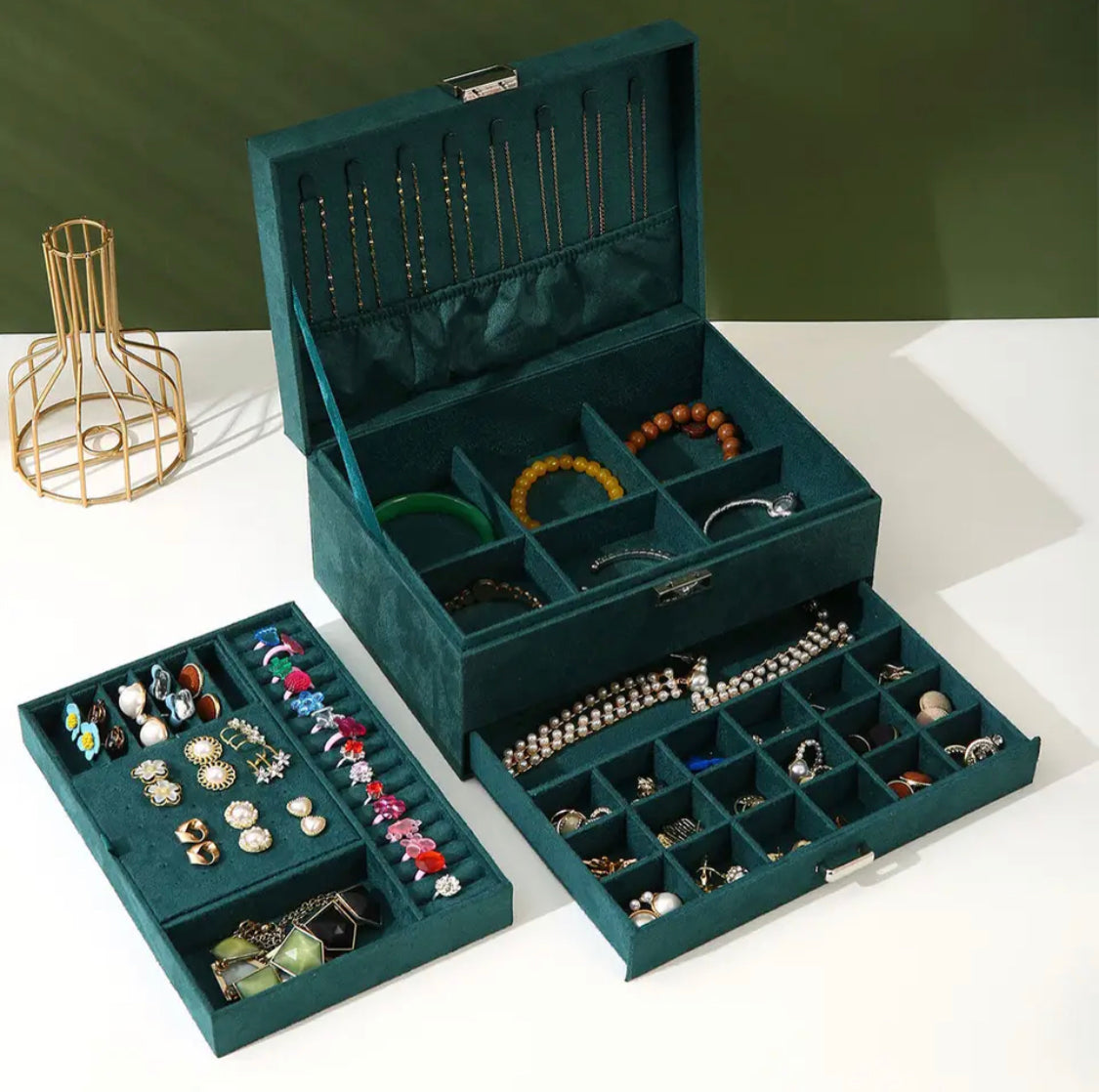 Large Capacity Jewelry Box with Lock, Premium Flannel Jewelry Box, Earrings And Rings Storage Organizer, Travel Jewelry Box Organizer with Lock Large Capacity Jewelry Box with Lock, Premium Flannel Jewelry Box, Earrings And Rings Storage Organizer, Travel Jewelry Box Organizer with Lock